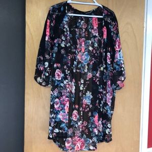 EXPRESS floral Kimono